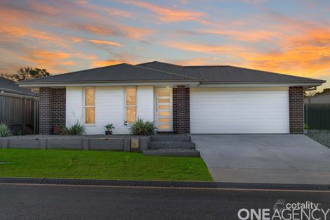 10 Masters St, Thrumster, NSW 2444