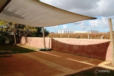 Property photo of 4 Emu Court Moama NSW 2731