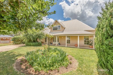 Property photo of 5 Huntingdale Close Robin Hill NSW 2795