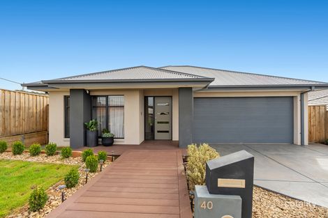 40 Hollyhoke Dr, Maddingley, VIC 3340