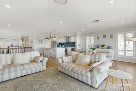 Property photo of 39 Stratton Terrace Wynnum QLD 4178