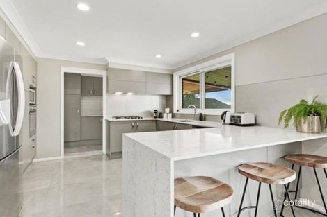 Property photo of 8 Kyamba Crescent Maryland NSW 2287