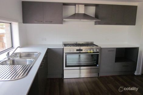 Property photo of 18 Tenyo Street Cameron Park NSW 2285