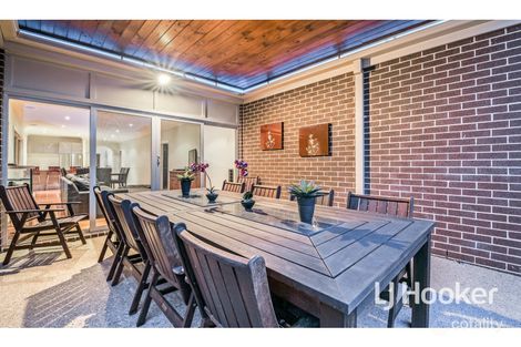 Property photo of 6 Winneke Way Pakenham VIC 3810
