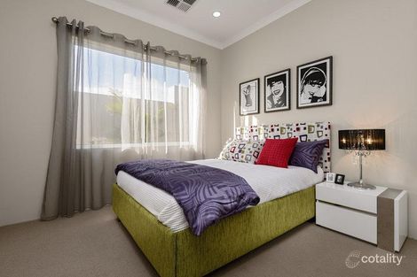 Property photo of 8 Farnese Way Banksia Grove WA 6031