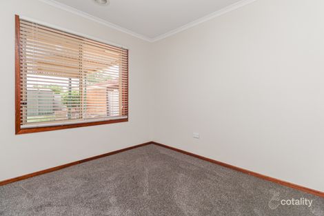 Property photo of 9 Lyons Crescent Forest Hill NSW 2651