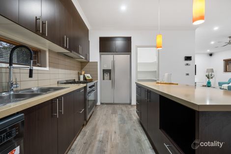 Property photo of 11 Lorimer Street Caroline Springs VIC 3023