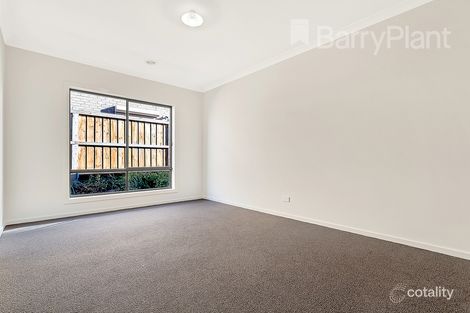 Property photo of 5 McCracken Avenue Mickleham VIC 3064