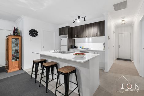 Property photo of 20 Mare Close Cranbourne East VIC 3977