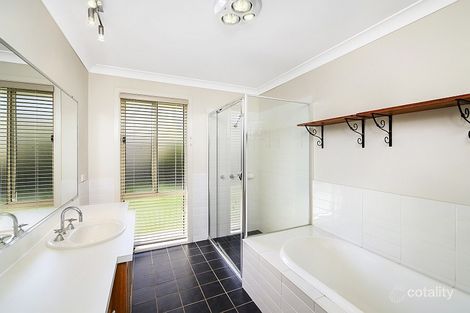 Property photo of 5 Primula Close Woongarrah NSW 2259