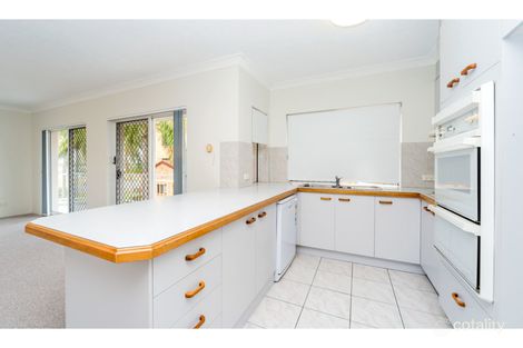 Property photo of 2/496 Marine Parade Biggera Waters QLD 4216