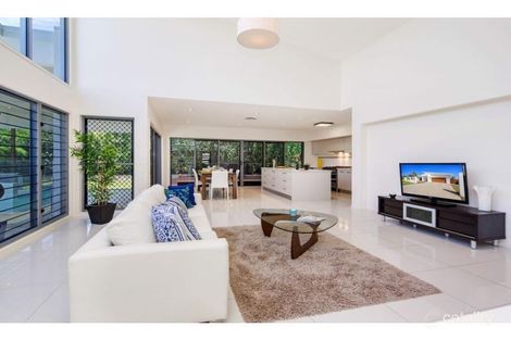 Property photo of 20 Southaven Drive Helensvale QLD 4212