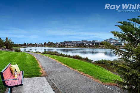 Property photo of 51 Waterside Drive Waterways VIC 3195