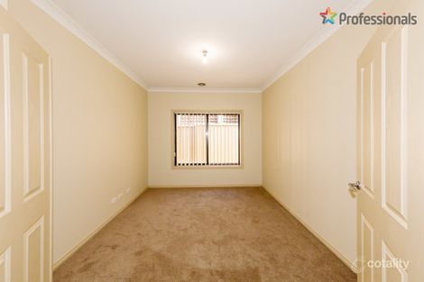 Property photo of 3 Beckett Crescent Caroline Springs VIC 3023