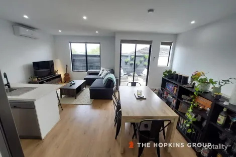 Property photo of 4/6 Gillies Street Essendon North VIC 3041