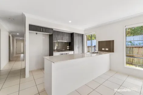 Property photo of 31 Tempera Place Yarrabilba QLD 4207