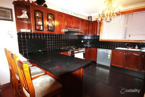 Property photo of 33 Wainewright Avenue West Hoxton NSW 2171