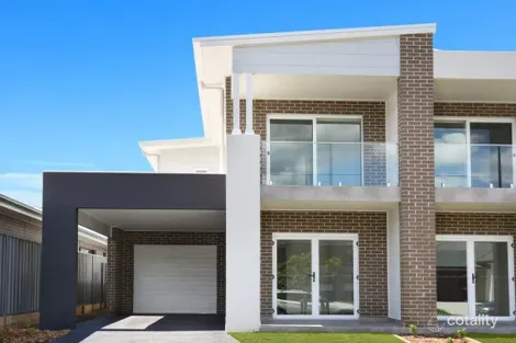 12b Saddleback Cres, Stream Hill, NSW 2526