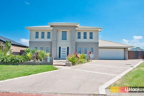 Property photo of 16 Laguna Place Bridgeman Downs QLD 4035
