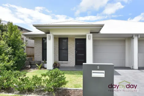 5 Robusta St, Fletcher, NSW 2287
