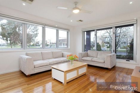 Property photo of 79 Edgewater Boulevard Maribyrnong VIC 3032