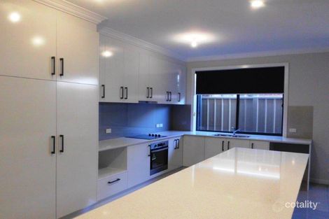 Property photo of 34 Admiral Parade Seaford Meadows SA 5169
