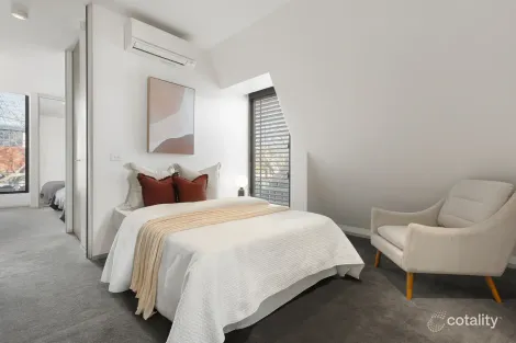 Property photo of 2E Wilton Grove Elwood VIC 3184