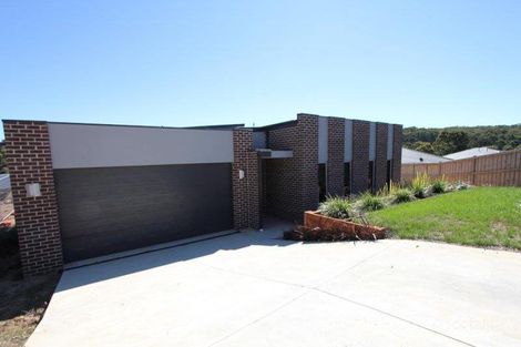 2 Kingfisher Ct, Brown Hill, VIC 3350