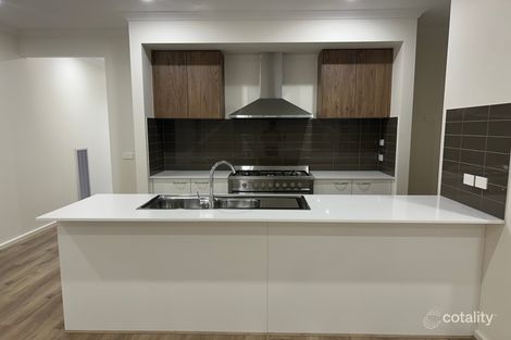 Property photo of 6 Downley Loop Strathtulloh VIC 3338