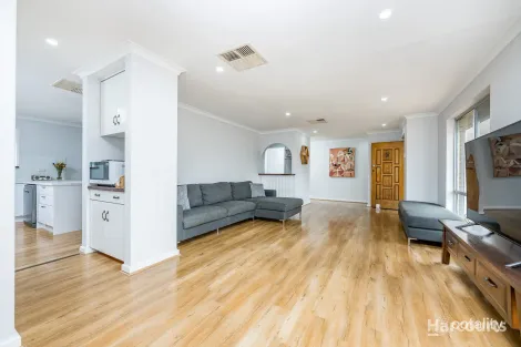 Property photo of 12 Driftwood Rise Quinns Rocks WA 6030