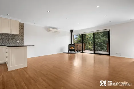 Property photo of 16 Smallwood Road McGraths Hill NSW 2756