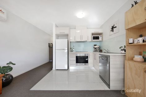 Property photo of 33/30 Lillimur Road Ormond VIC 3204