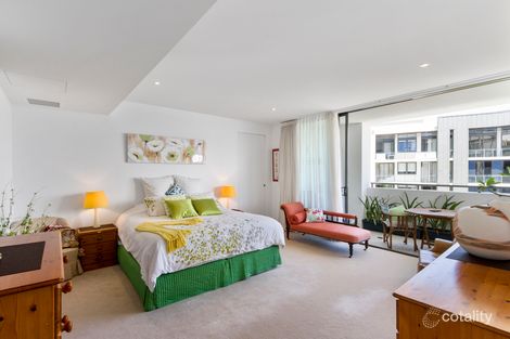 Property photo of 4302/2 Sunset Avenue Paradise Point QLD 4216