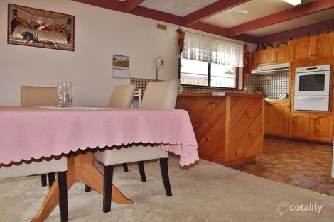 Property photo of 7 Southwell Avenue Newborough VIC 3825