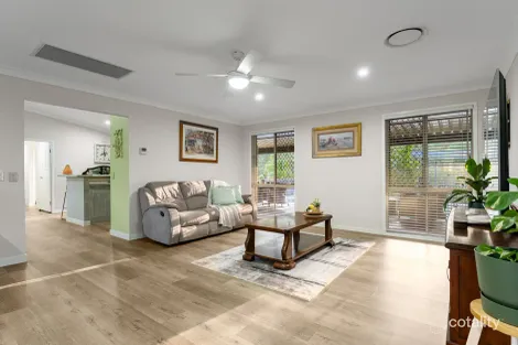 Property photo of 37-39 Richmond Munruben QLD 4125