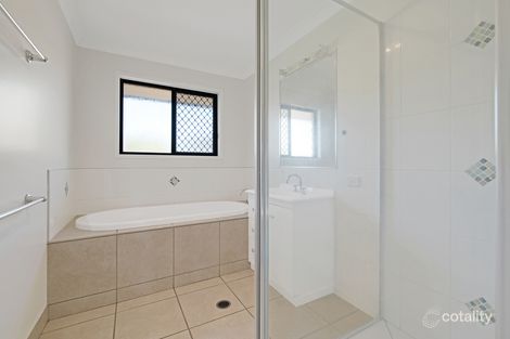 Property photo of 33 Dedekind Avenue Benaraby QLD 4680