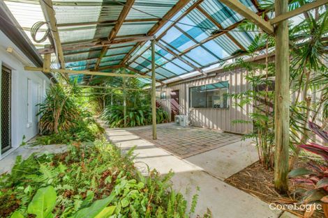 Property photo of 8 Clyde Court Beecher QLD 4680
