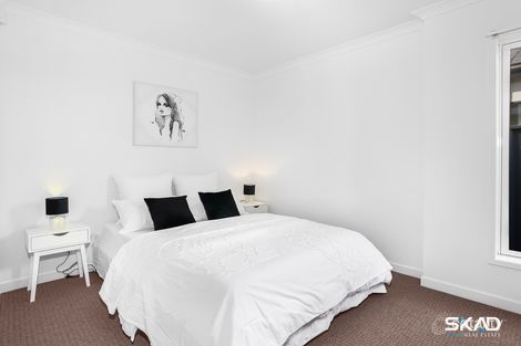 Property photo of 191 Newbury Boulevard Craigieburn VIC 3064