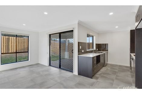 Property photo of 1/2 Diva Lane Glenvale QLD 4350