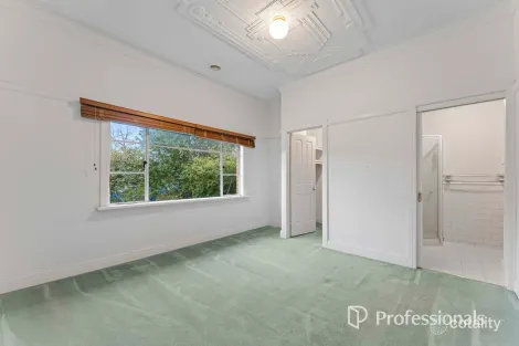 Property photo of 268 Jasper Road McKinnon VIC 3204