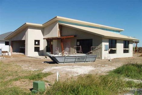 Property photo of 22 Foster Drive Bundaberg North QLD 4670