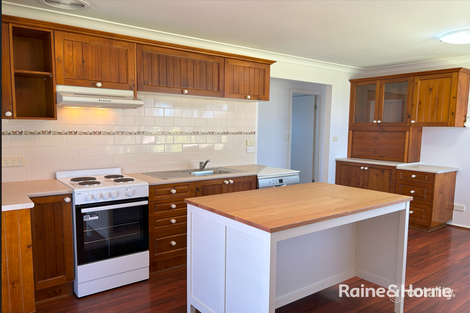 Property photo of 10 James Street Hill Top NSW 2575