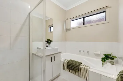Property photo of 1/10 Santander Crescent Point Cook VIC 3030