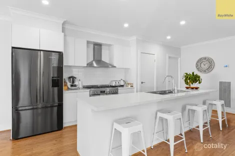 Property photo of 35 Rosehill Drive Bacchus Marsh VIC 3340