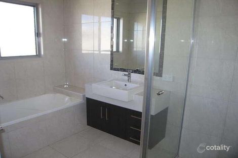 Property photo of 18 Glovar Street Emerald QLD 4720