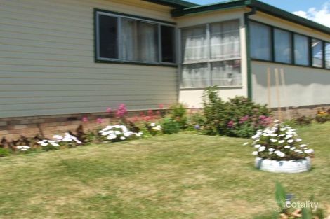 Property photo of 15 McMahon Street Uralla NSW 2358