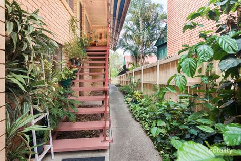 18 Kent St, Coorparoo, QLD 4151