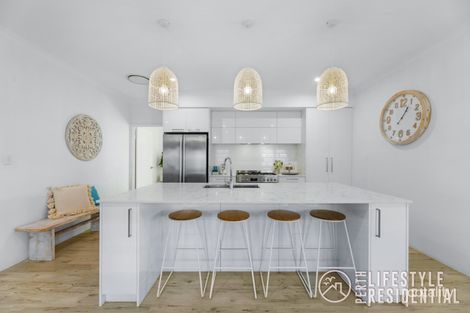 Property photo of 16 Seabreeze Drive Yanchep WA 6035