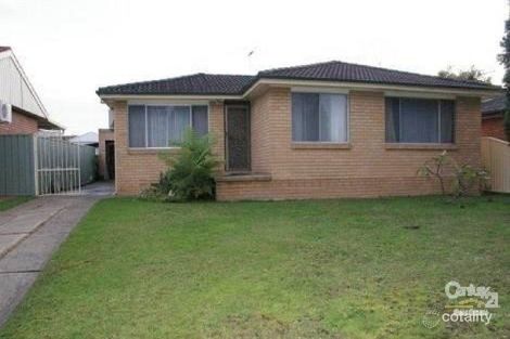 Property photo of 5 Comberford Close Prairiewood NSW 2176