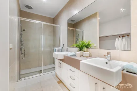 Property photo of 21 Glenview Road Doncaster East VIC 3109